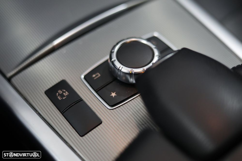 Mercedes-Benz E 250 BlueTEC Avantgarde Auto. - 17