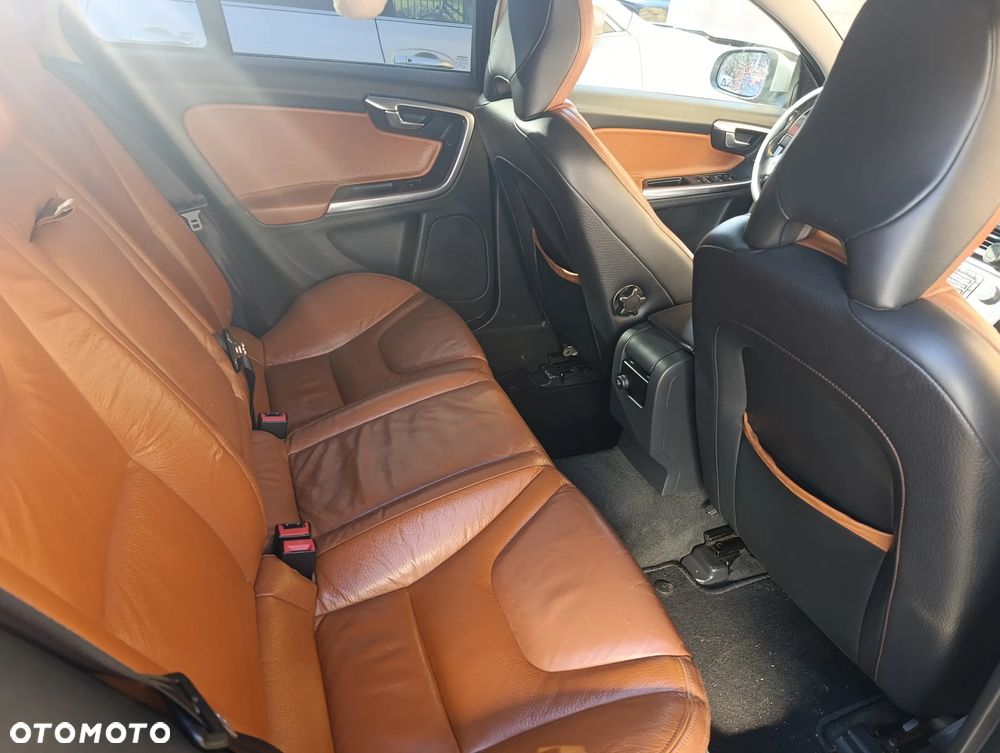 Volvo S60 2.5 T5 - 6