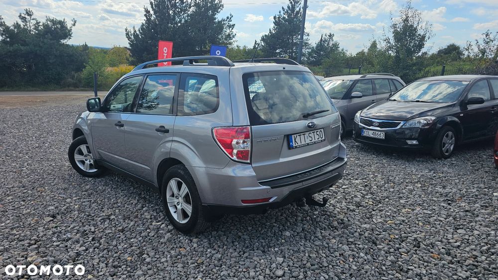 Subaru Forester 2.0 XA Euro5 - 5