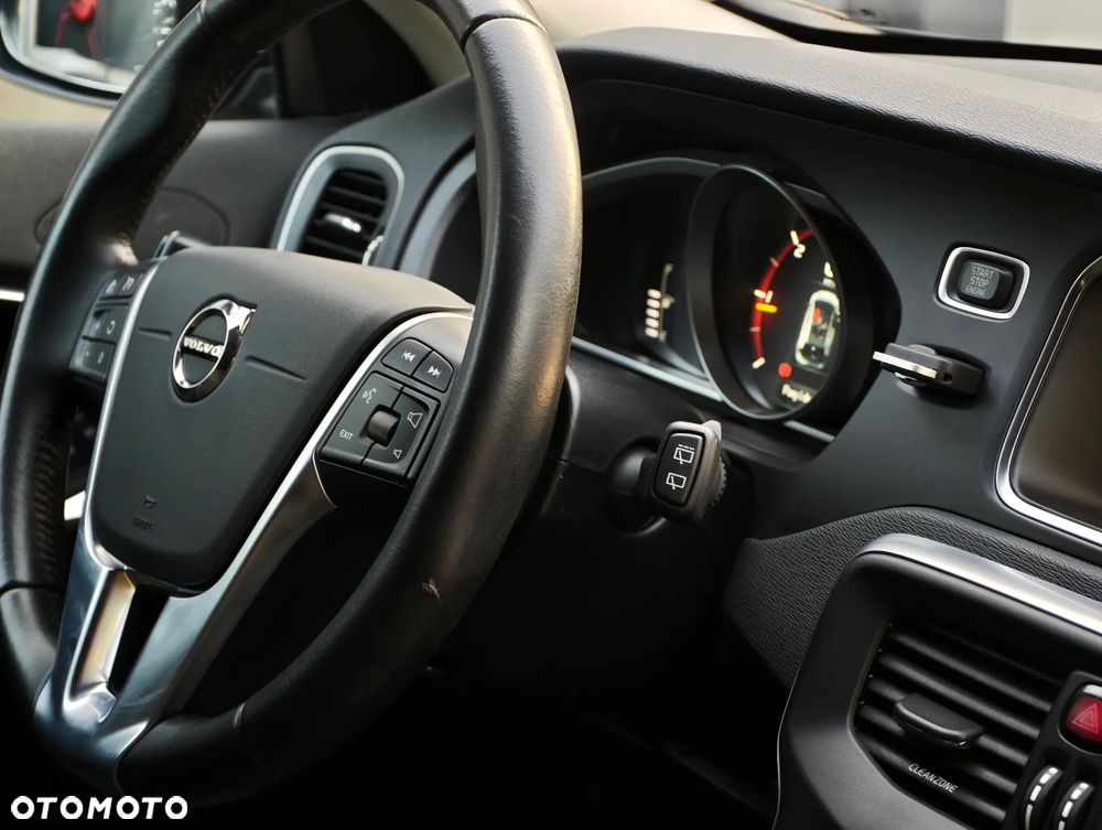 Volvo V40 D2 Momentum - 18