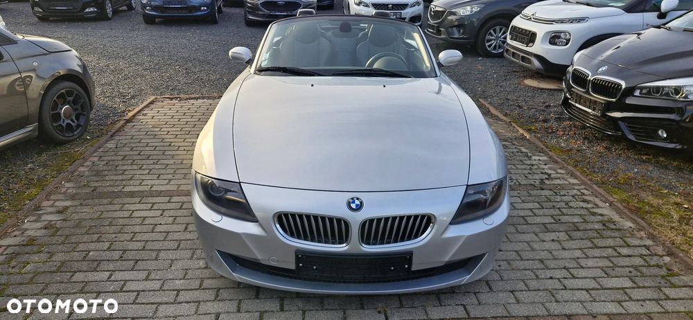 BMW Z4 2.5si - 13