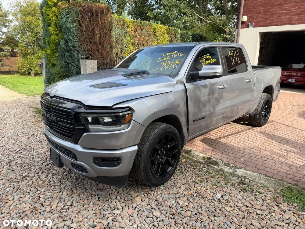 Dodge RAM - 1