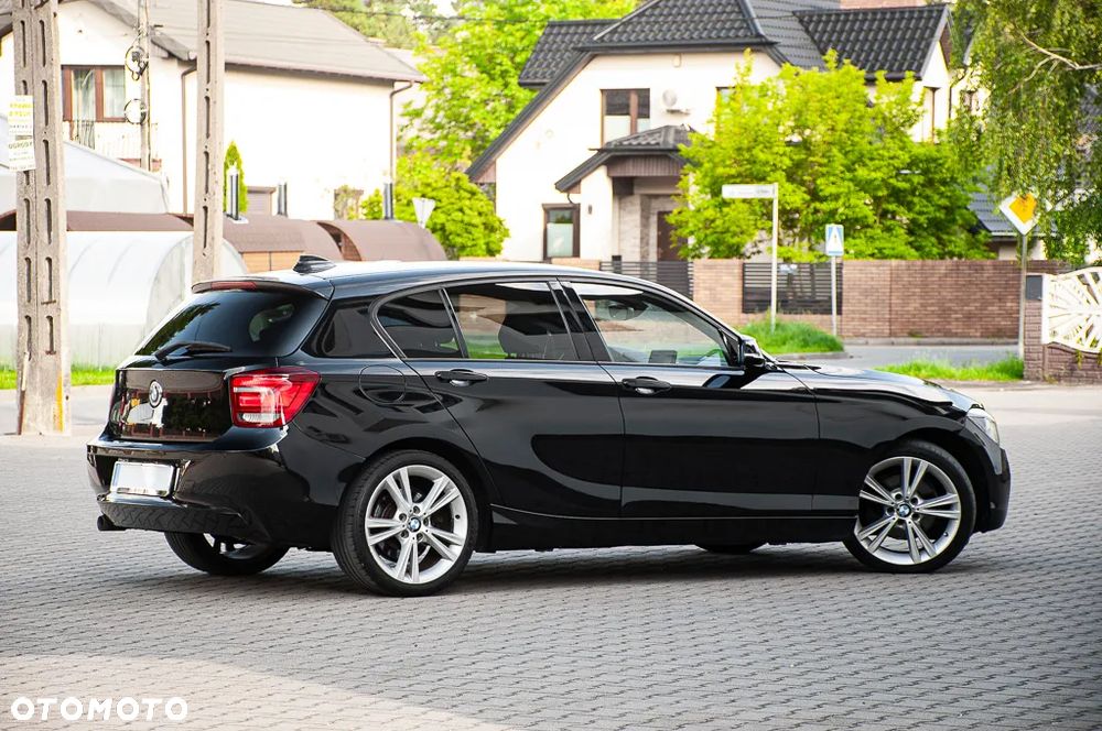 BMW Seria 1 120d Sport Line - 24