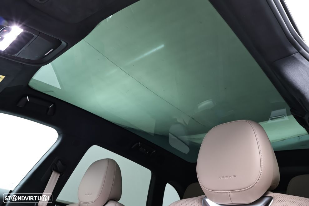 Xpeng G9 93.1 kWh Long Range+Gancho de Reboque - 17