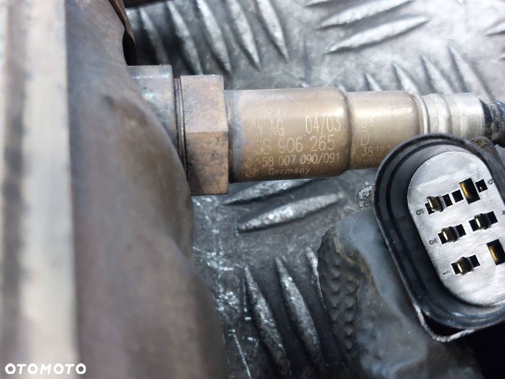 KATALIZATOR PUSTY AUDI A4 B6 2.0 20V ALT 8E0131702BH 06B906265D - 5
