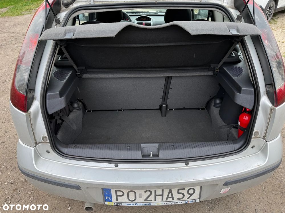 Opel Corsa 1.2 16V - 7
