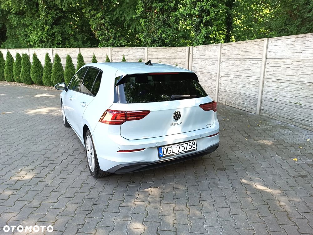 Volkswagen Golf - 8