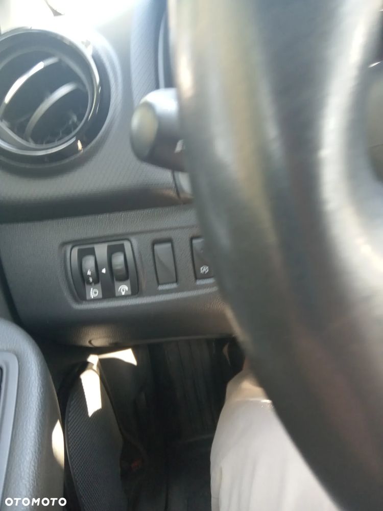Renault Clio 1.5 dCi Energy Alize - 24