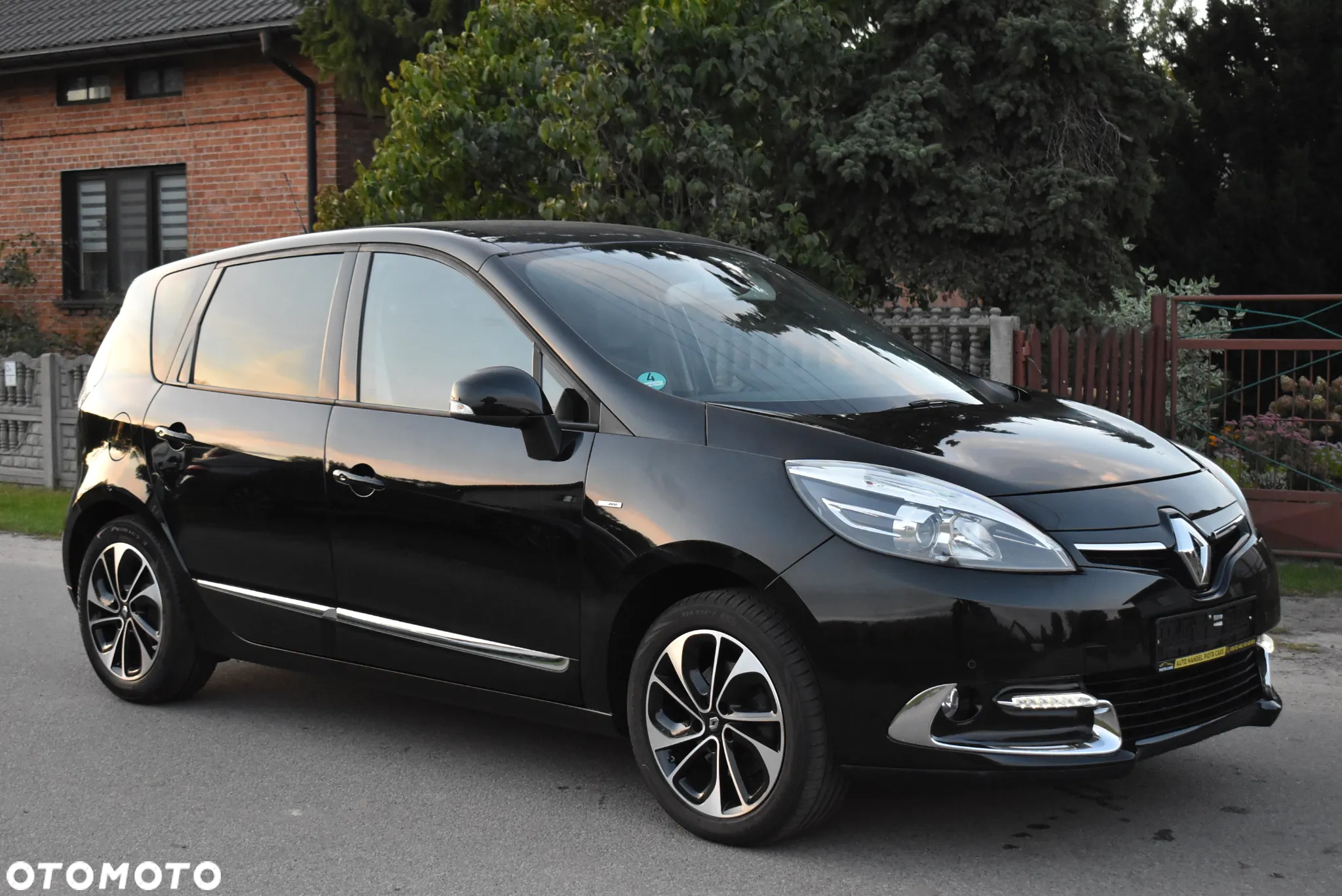 Renault Scenic ENERGY TCe 130 S&S Xmod Bose Edition - 15