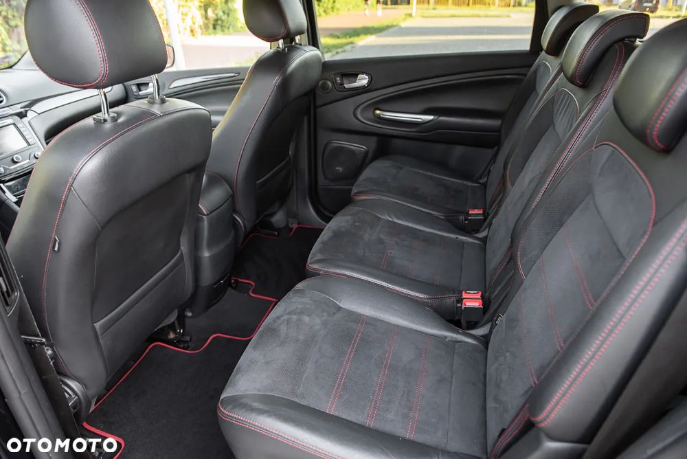Ford S-Max 2.0 T Titanium - 27