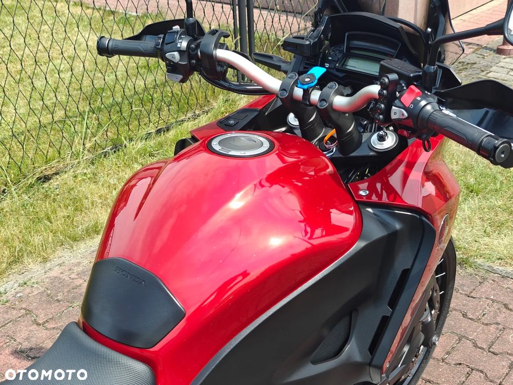 Honda VFR - 10