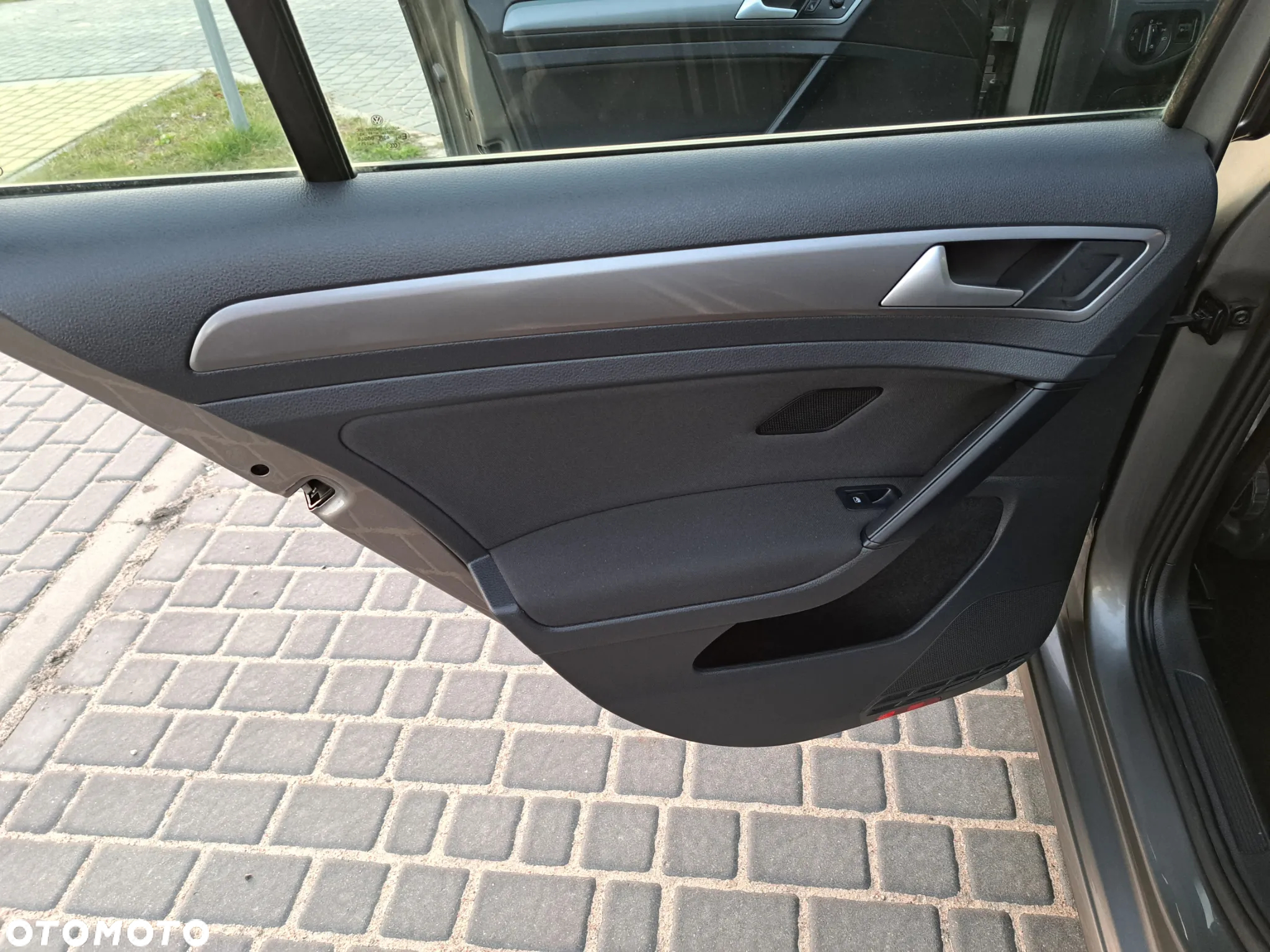Volkswagen Golf VII 1.6 TDI BMT Trendline - 18