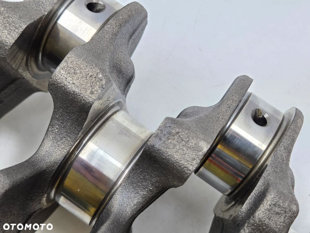 WAŁ KORBOWY PEUGEOT CITROEN FORD TOYOTA 1.5 BLUE HDI  YH01 - 9