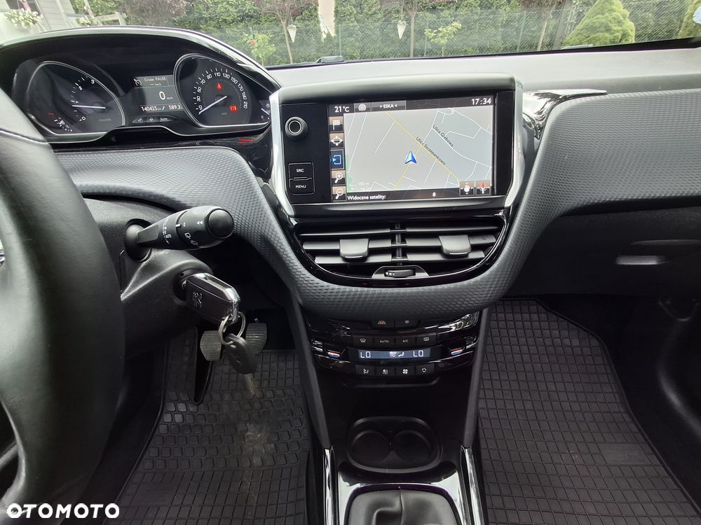 Peugeot 2008 - 18