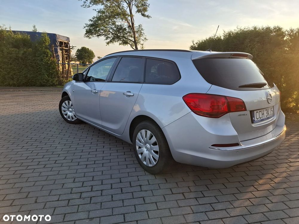 Opel Astra 1.6 - 10