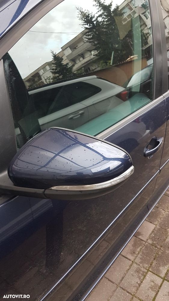 Volkswagen Touran 1.6 TDI DPF BlueMotion Technology Comfortline - 13