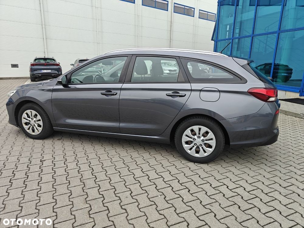 Hyundai i30 1.6 D Classic + - 5