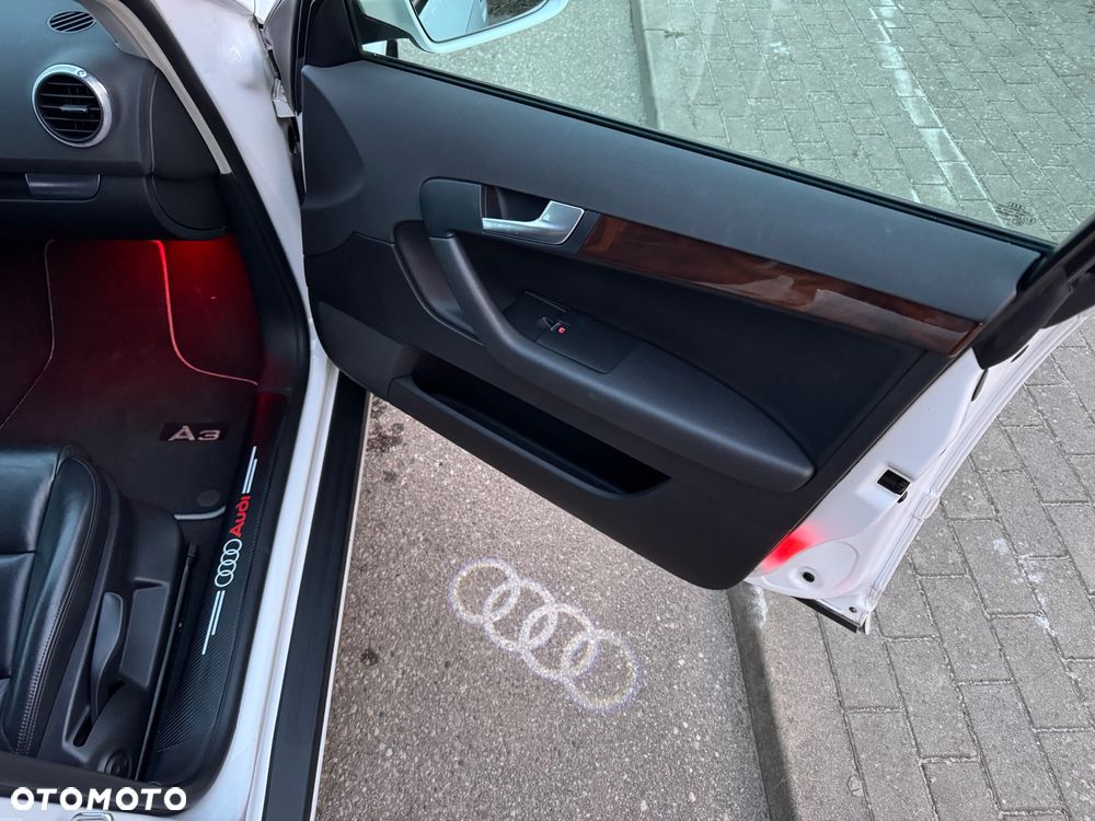 Audi A3 Sportback 2.0 TDI DPF S tronic S line Sportpaket - 34