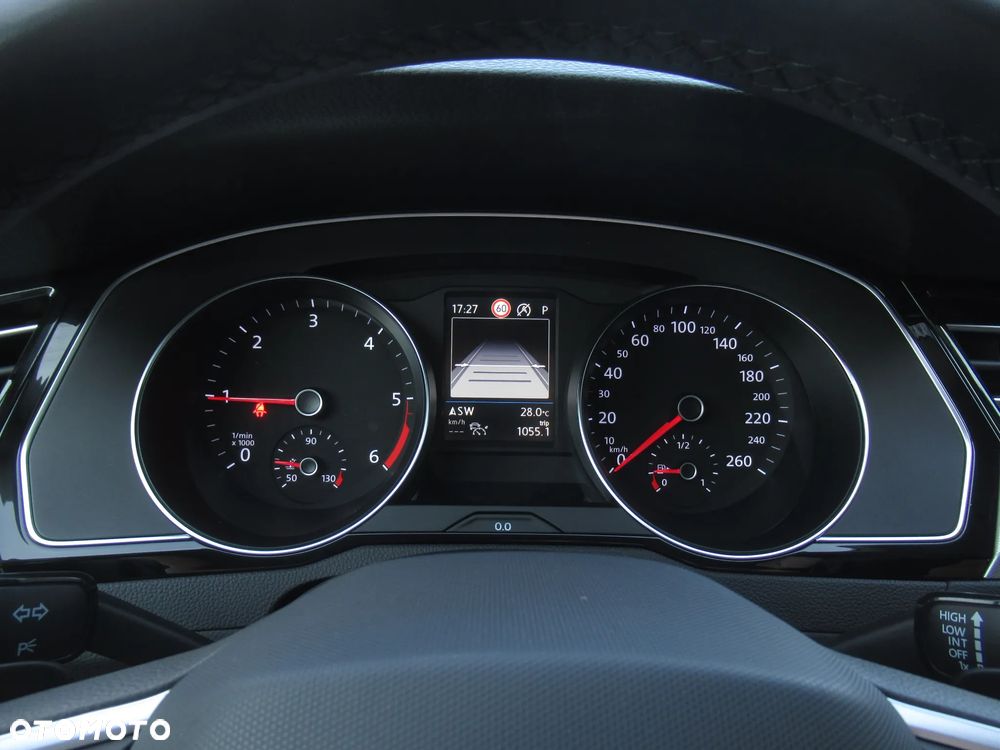 Volkswagen Passat 2.0 TDI EVO Business DSG - 25