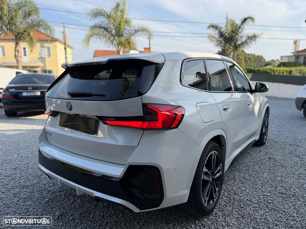 BMW iX1 xDrive30 M Sport Pack - 23