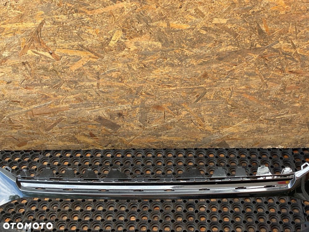AUDI A4 B9 LIFT B9PA S-line / S4 ZDERZAK PRZÓD  PRZEDNI SRA SPRYSK 8W0 807 434 - 7