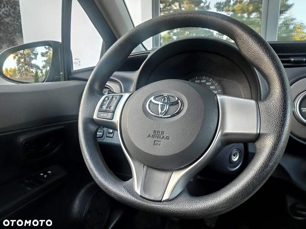 Toyota Yaris - 14