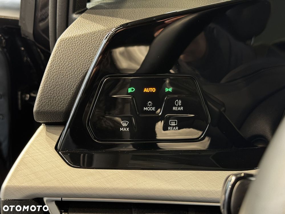 Volkswagen Golf - 14