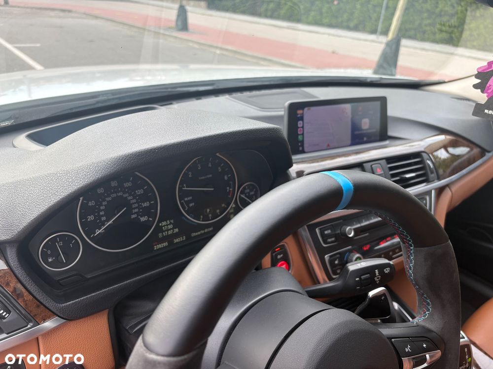 BMW Seria 3 328i Luxury Line - 18