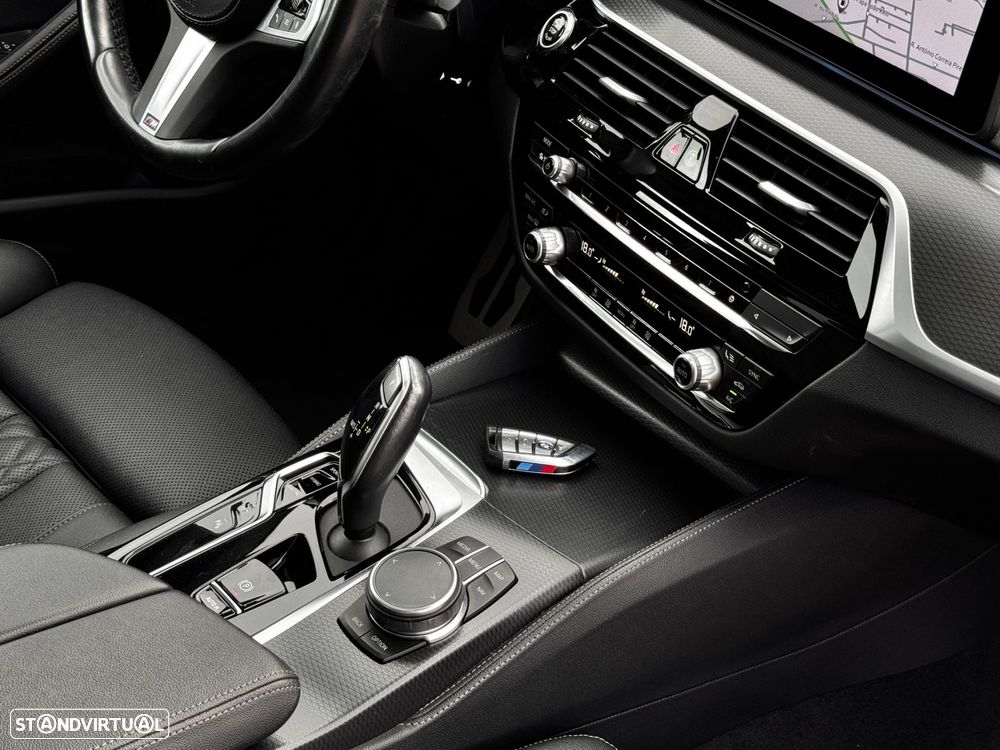 BMW 530 e Pack M - 11