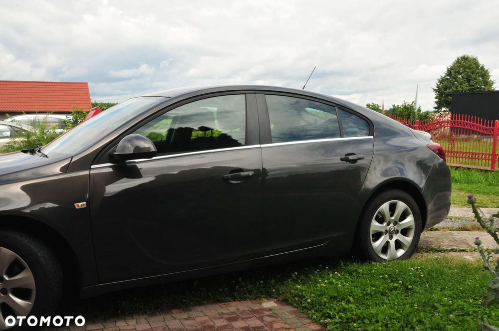 Opel Insignia 1.8 - 4