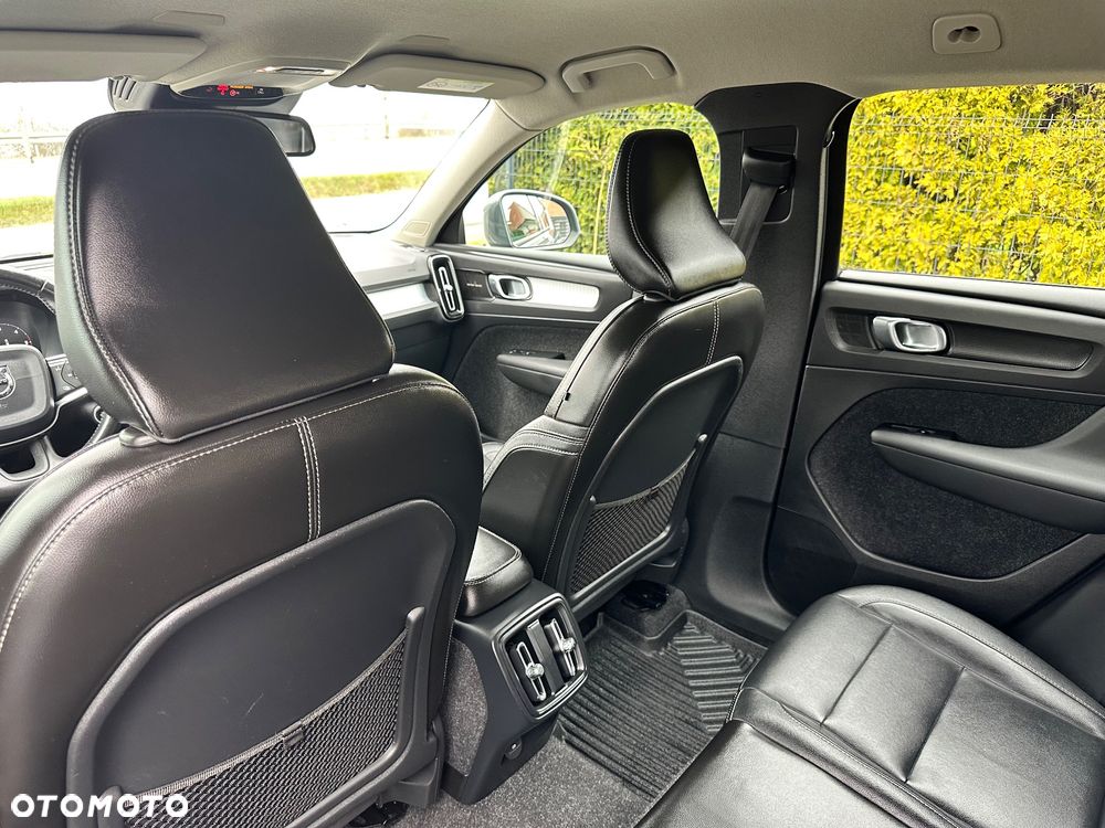 Volvo XC 40 D4 AWD - 32