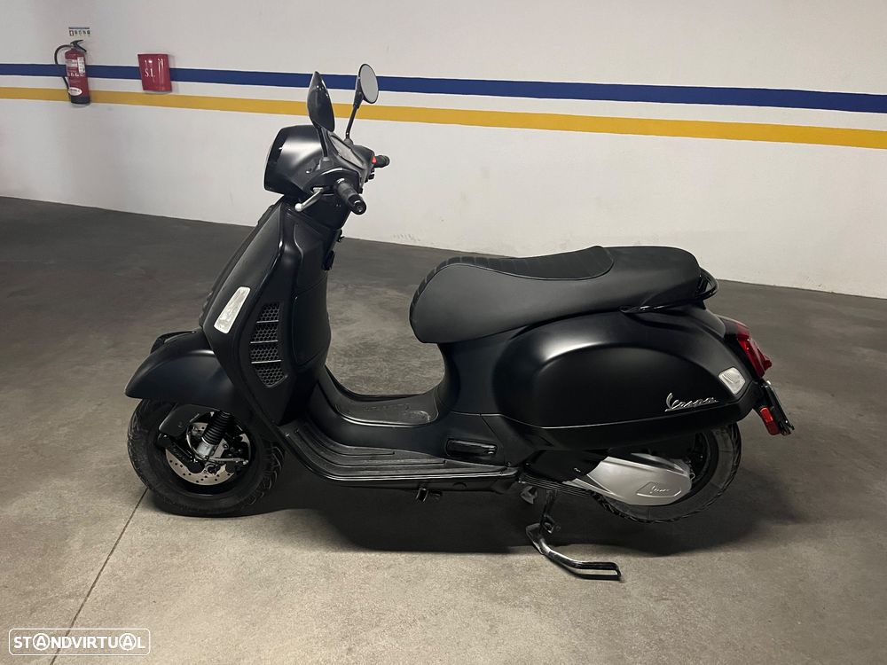 Vespa GTS Super Versão limitada NOTTE - 2