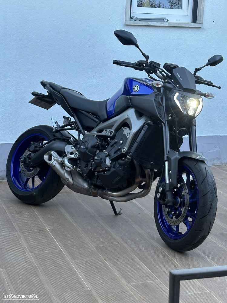 Yamaha MT-09 - 2
