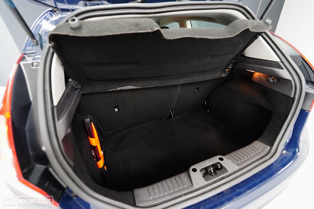 Ford Fiesta 1.5 TDCi Trend - 18