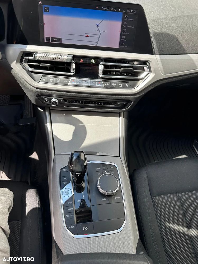 BMW Seria 3 320d xDrive AT - 10