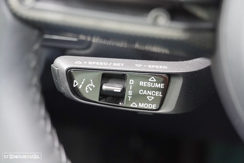 Porsche 911 (992) Carrera 4S PDK - 33