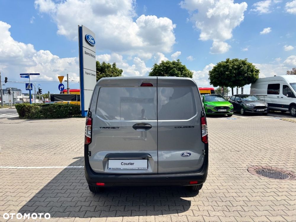 Ford Transit Courier - 6