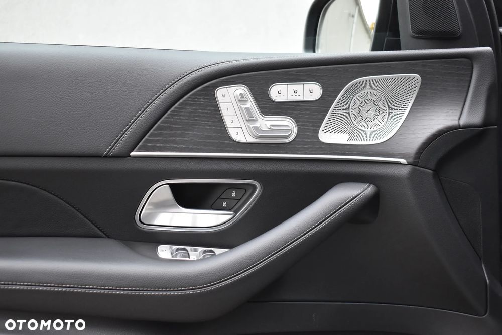 Mercedes-Benz GLE 300 d 4Matic 9G-TRONIC AMG Line Advanced Plus - 14