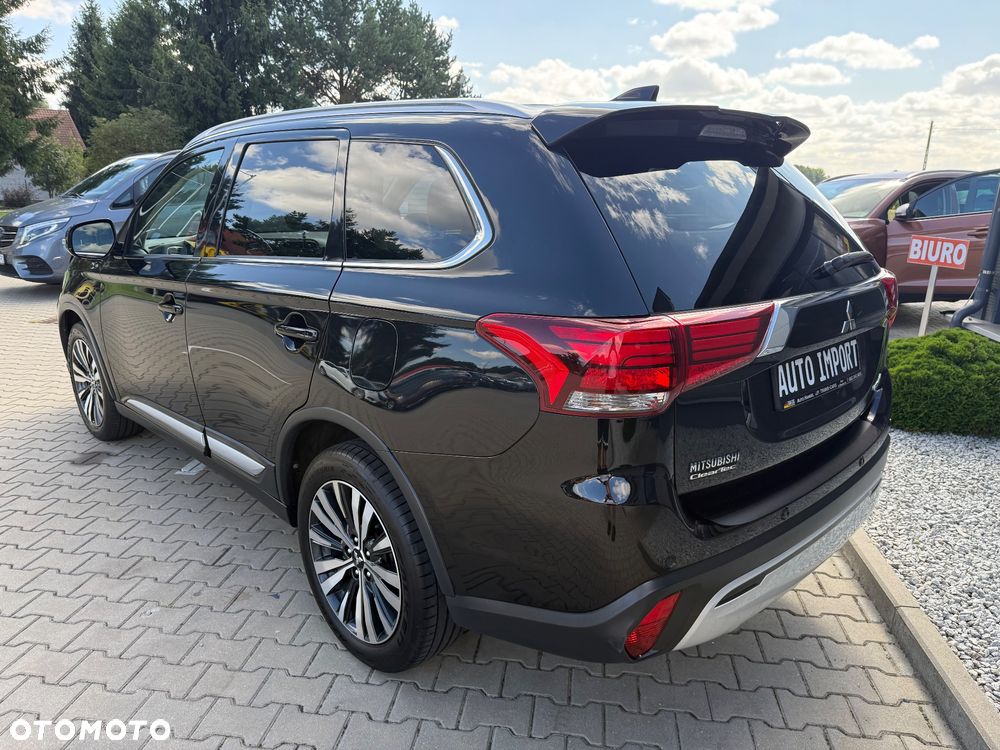 Mitsubishi Outlander 2.0 4WD CVT Diamant Edition+ - 12