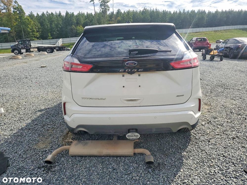 Ford Edge - 3