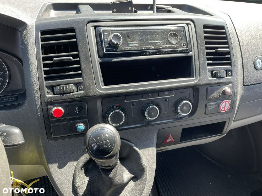 Volkswagen Transporter - 14
