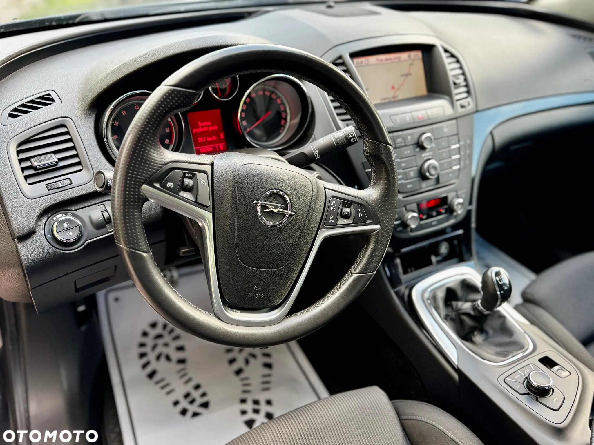 Opel Insignia 1.6 Turbo Innovation - 19