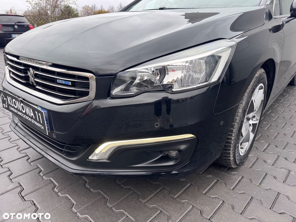 Peugeot 508 SW BlueHDi FAP 180 Automatik Stop&Start Allure - 2