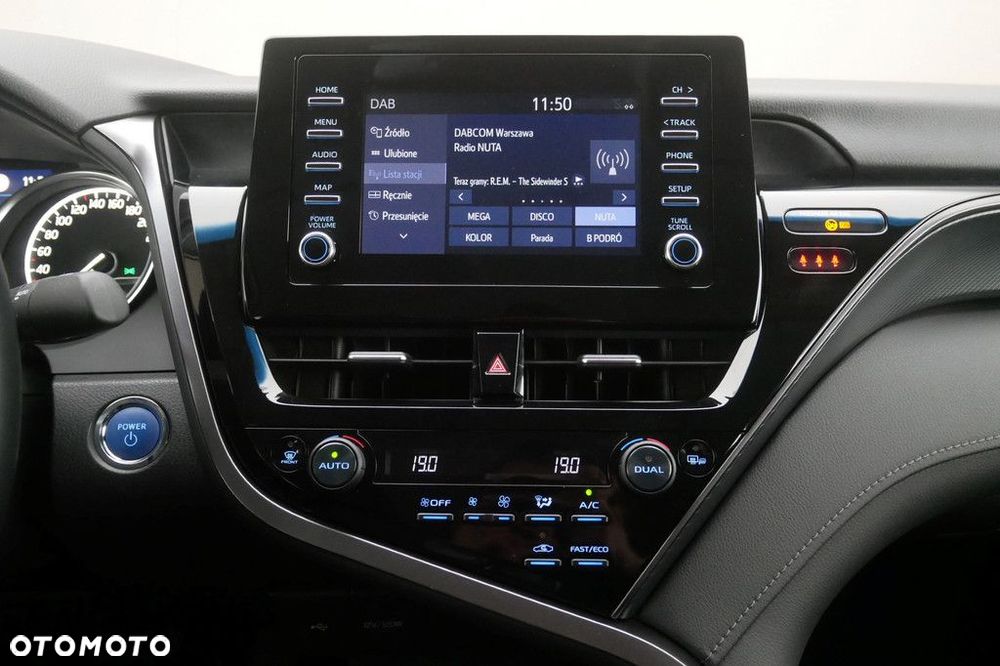 Toyota Camry 2.5 Hybrid Comfort CVT - 10