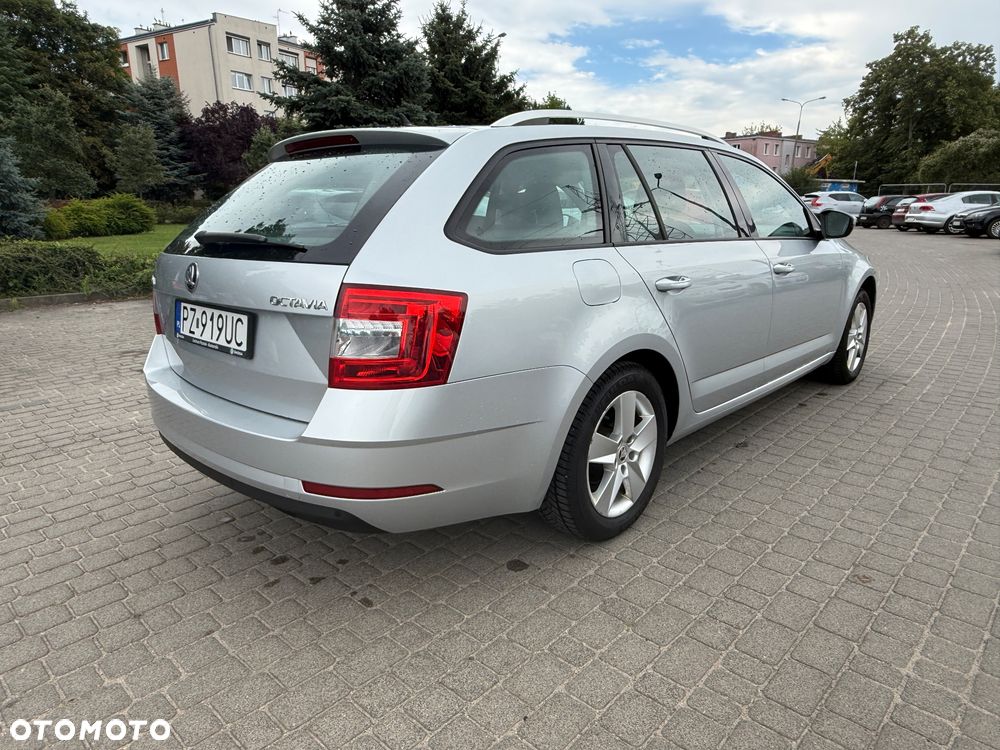 Skoda Octavia 1.6 TDI Ambition - 5