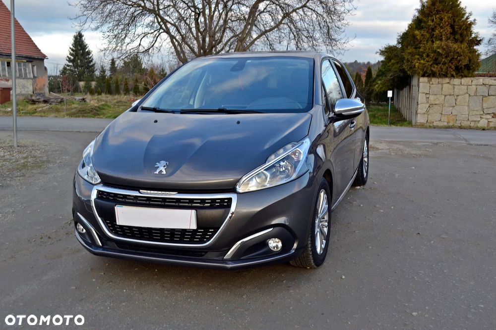 Peugeot 208 - 3