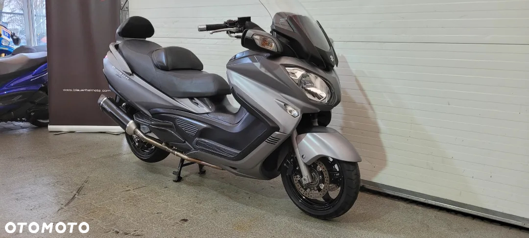 Suzuki Burgman - 8