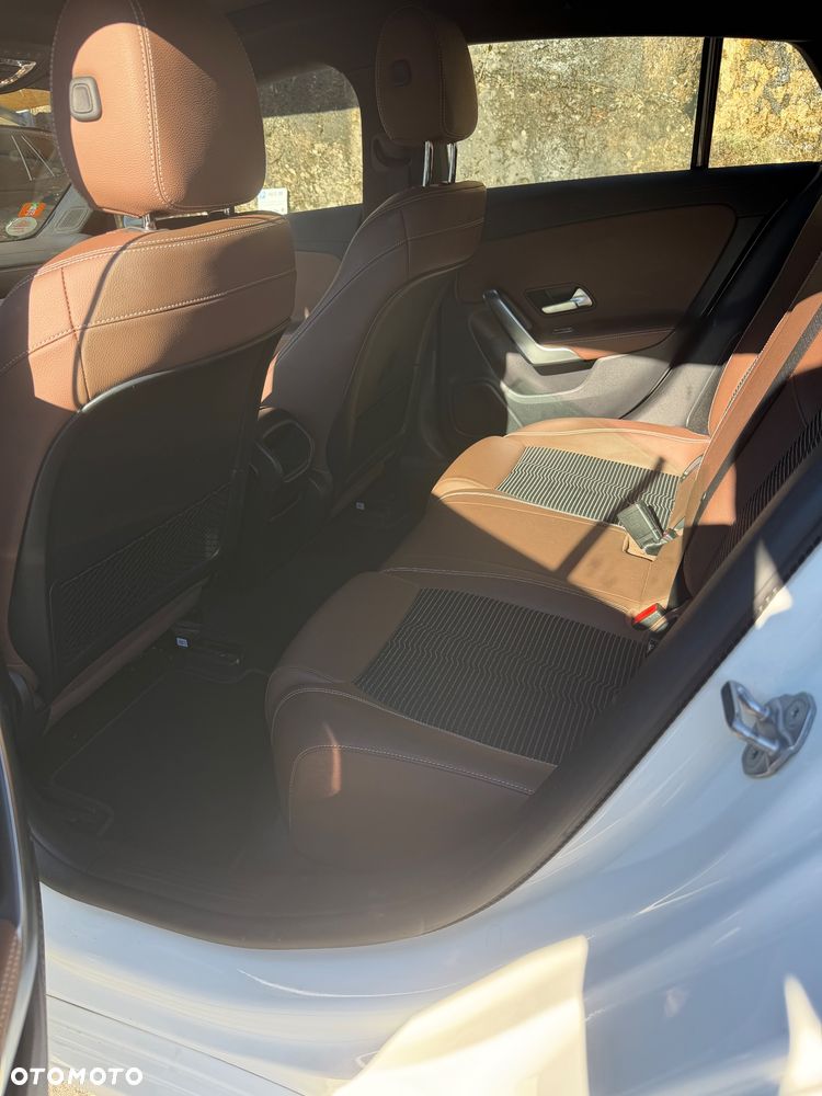 Mercedes-Benz CLA 180 Edition 2020 - 18