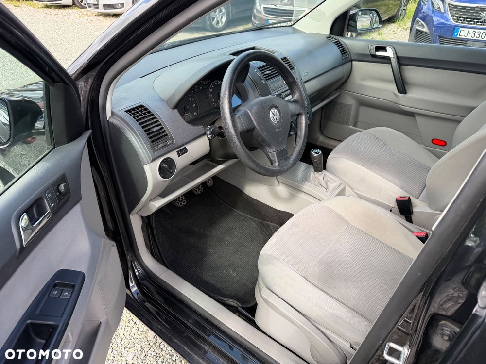 Volkswagen Polo 1.4 Comfortline - 22