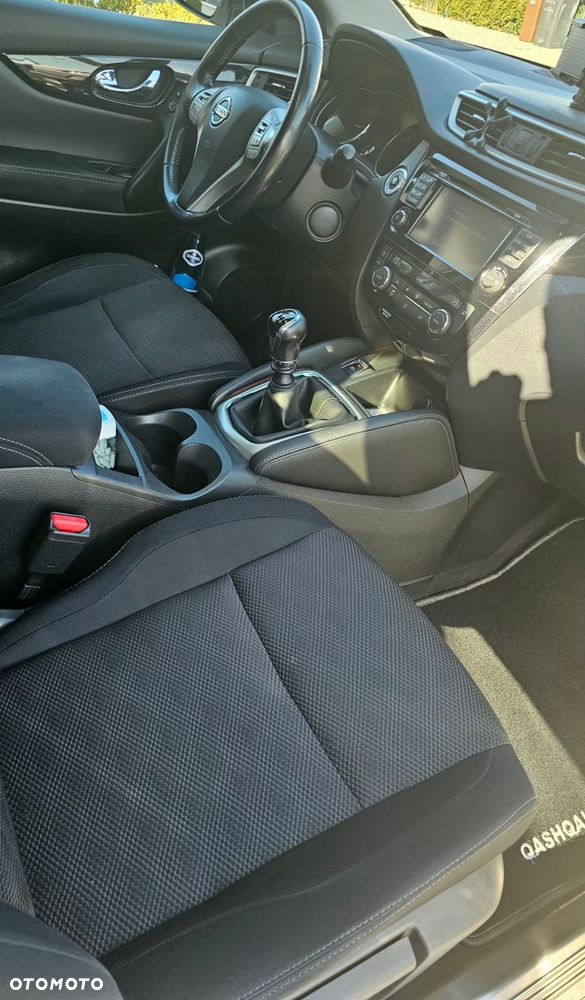 Nissan Qashqai 1.2 DIG-T N-Connecta EU6 - 15